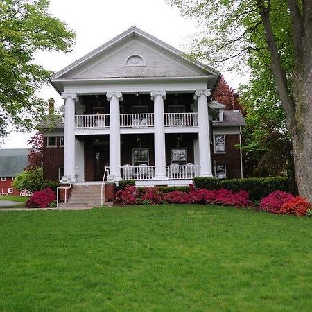 Arbor Hill Inn La Porte Екстер'єр фото