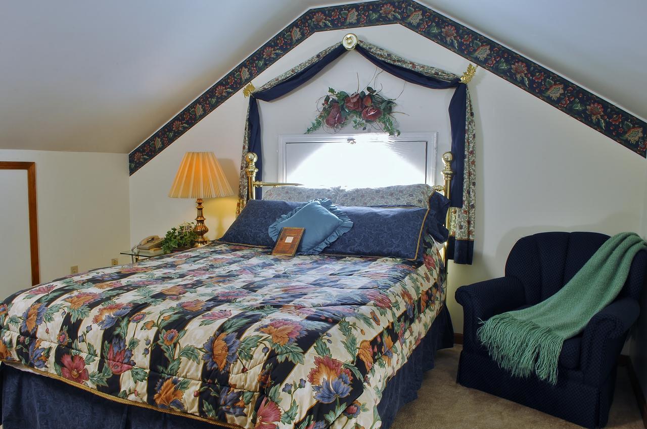 Arbor Hill Inn La Porte Екстер'єр фото