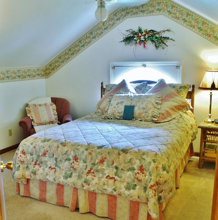 Arbor Hill Inn La Porte Екстер'єр фото