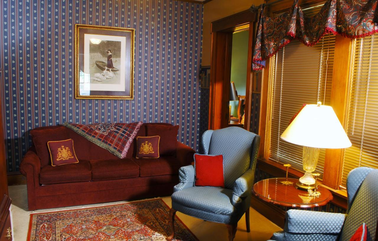 Arbor Hill Inn La Porte Екстер'єр фото