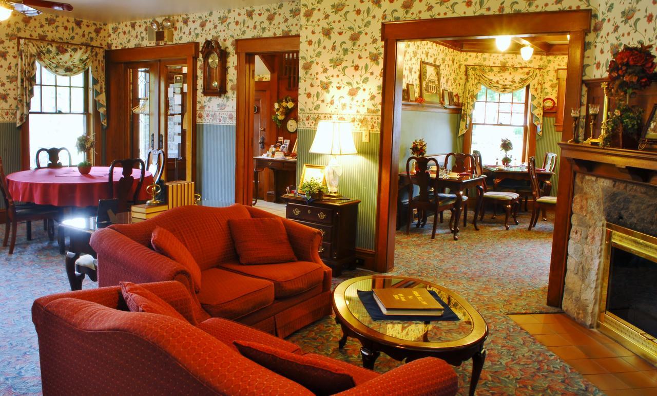 Arbor Hill Inn La Porte Екстер'єр фото