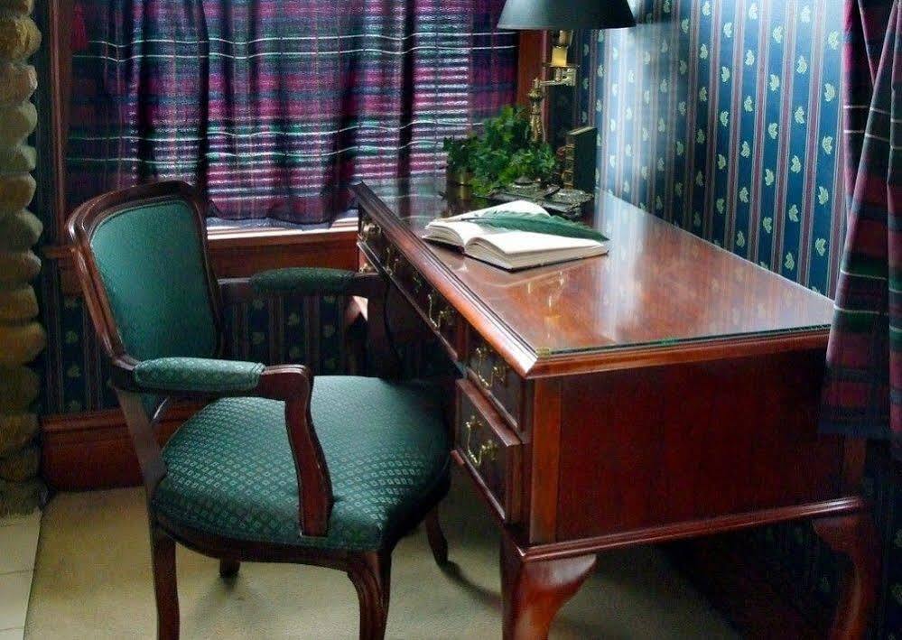 Arbor Hill Inn La Porte Екстер'єр фото