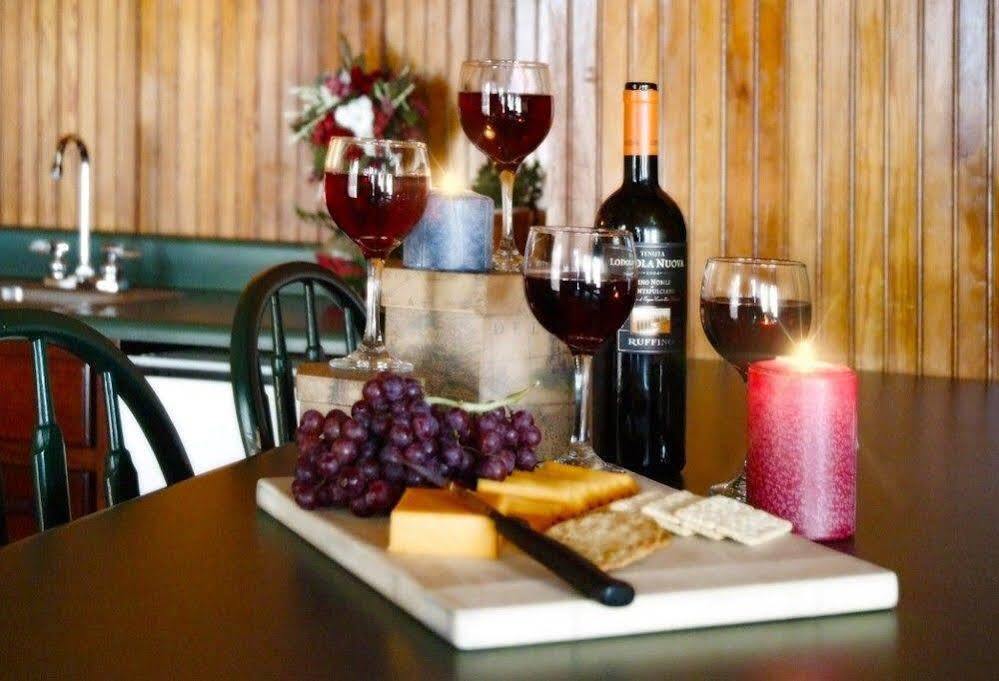 Arbor Hill Inn La Porte Екстер'єр фото